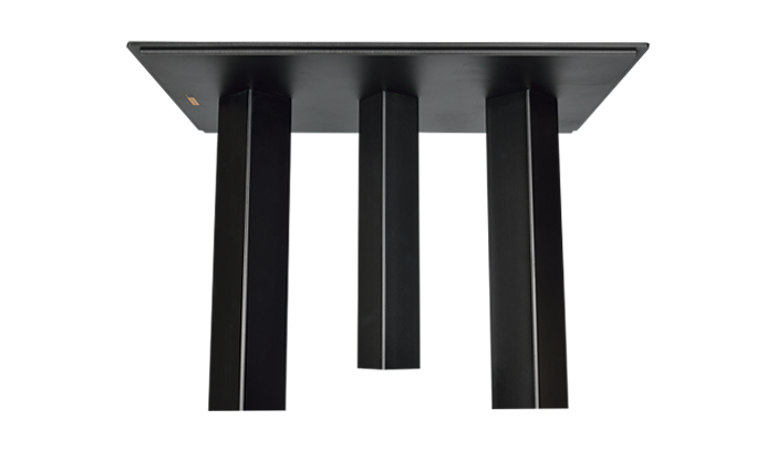 2本のMSTP専用支柱と、中央の制振子